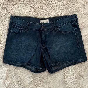 LAST CHANCE Old Navy Women’s Dark Wash Denim Shorts Size 10